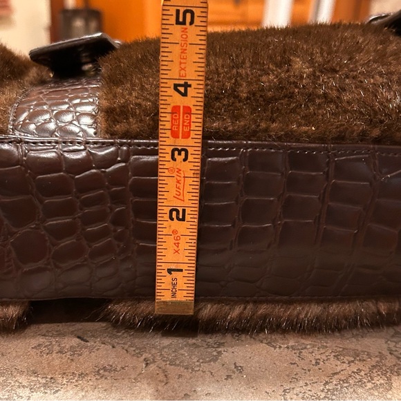 Pritzi Brown Faux Fur Women’s VINTAGE Handbag - Picture 13 of 16